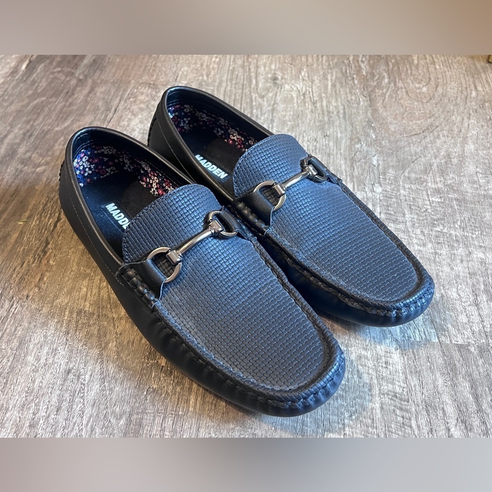 Like New Steve Madden Men’s Loafers